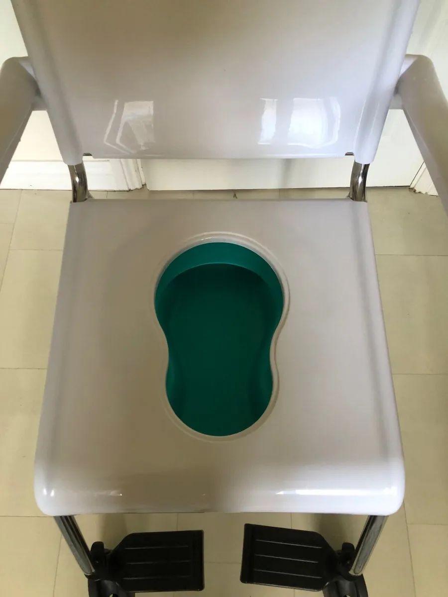 Clinell easyclean Commode - Image 2