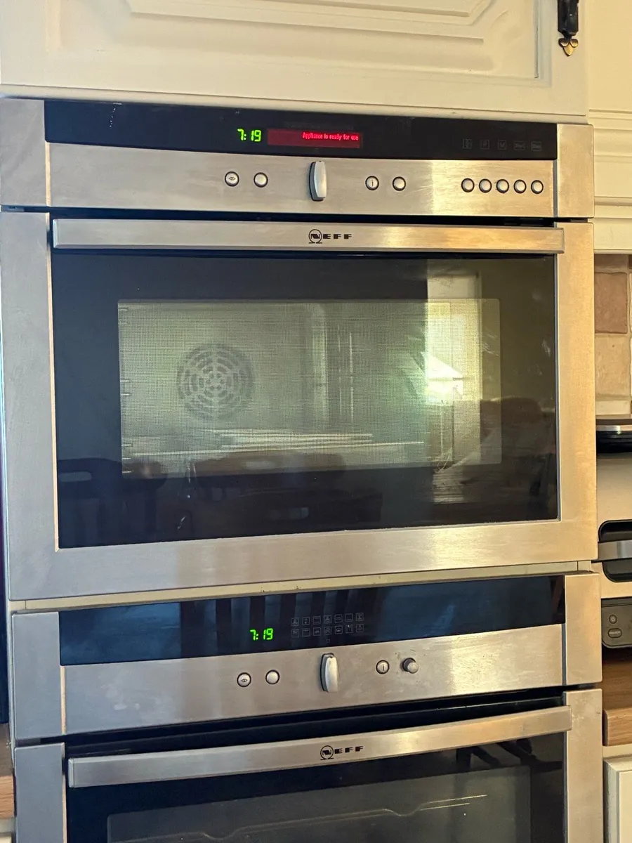 NEFF steam oven - Image 1