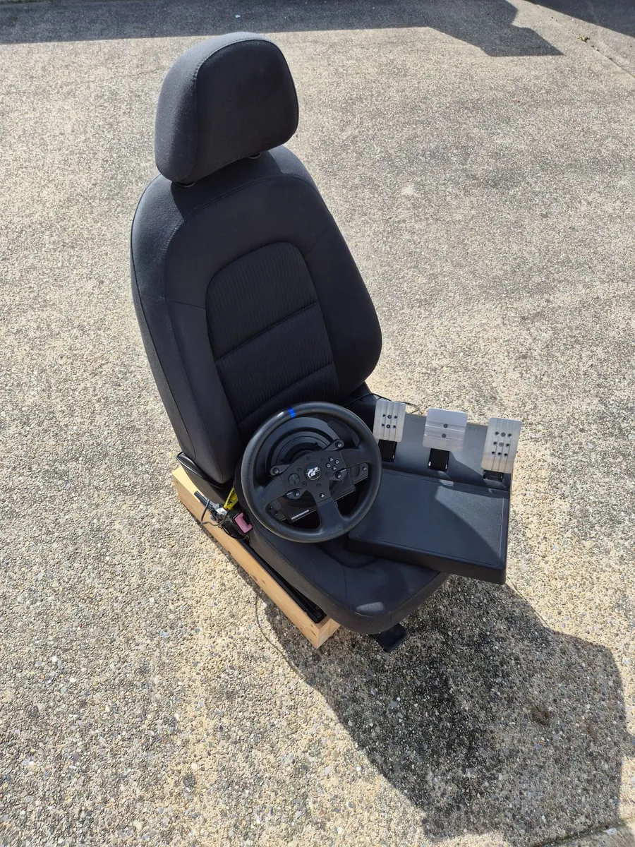 Racing Sim Thrustmaster T300RS GT - Image 1