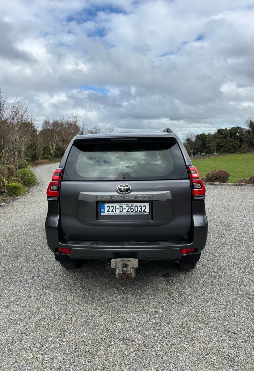Toyota Land Cruiser - Image 4