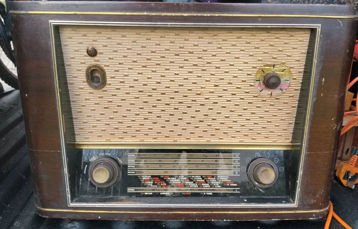 Vintage radio pye