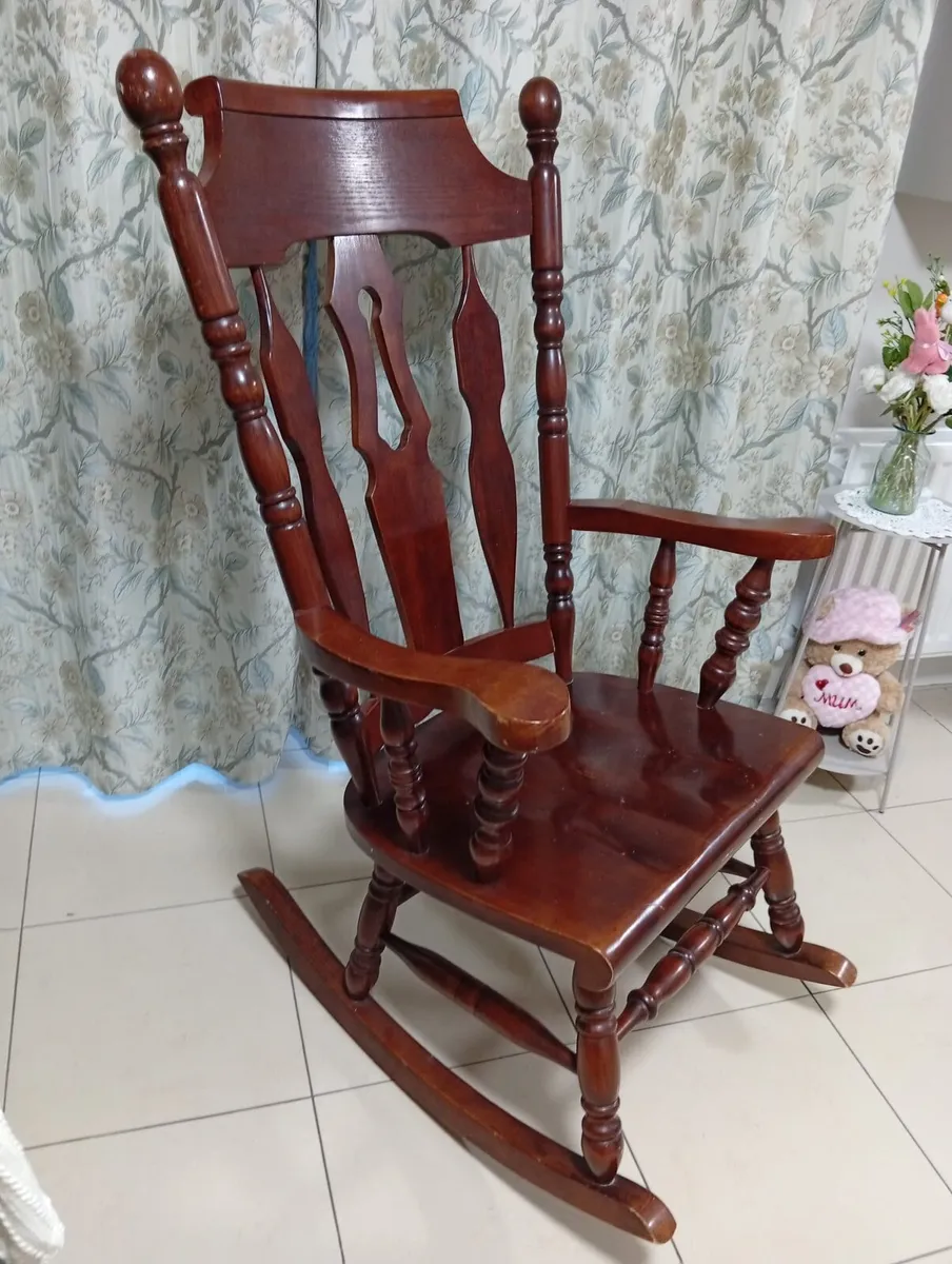 ROCKING CHAIR - Image 3