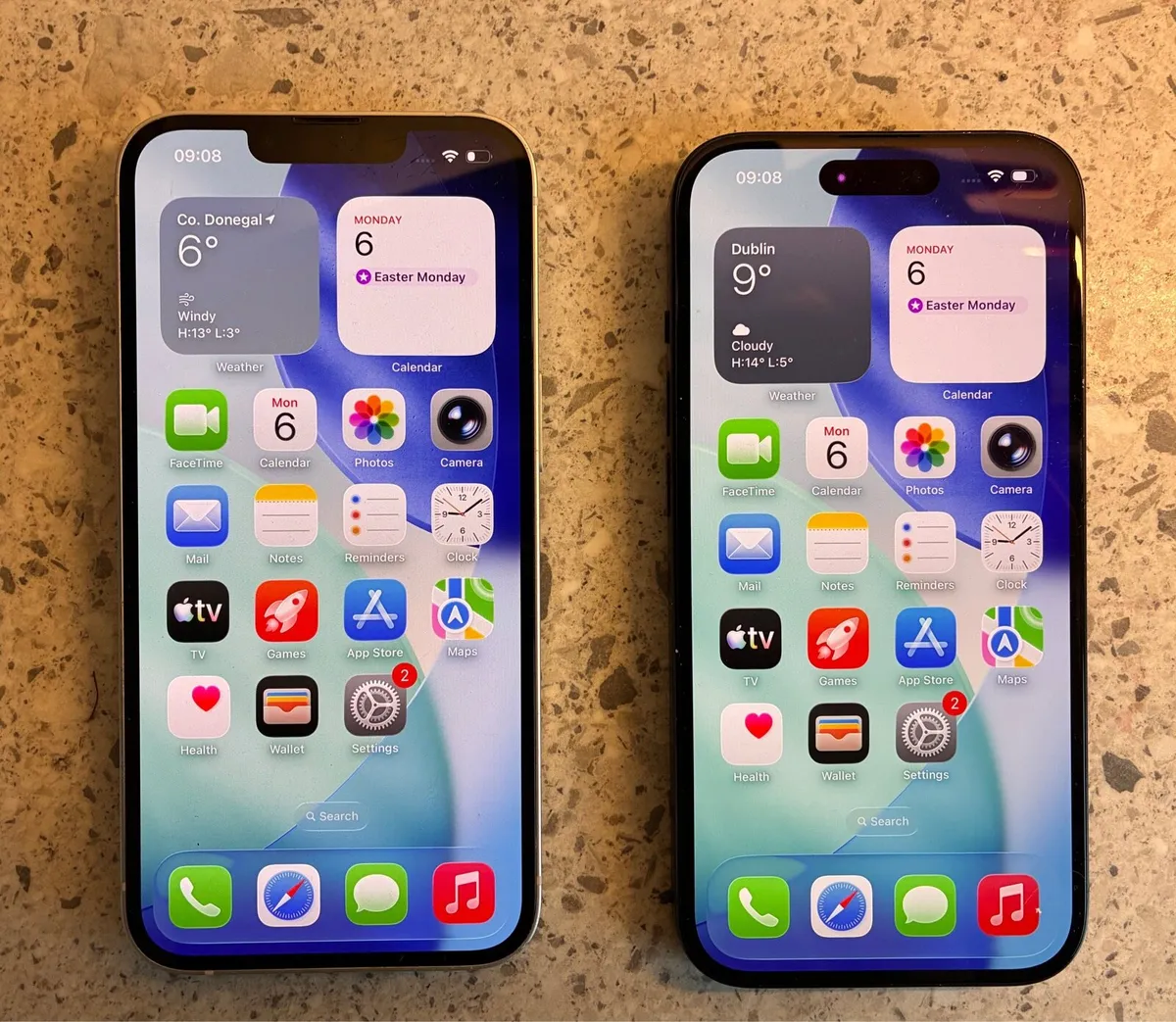 iPhone 14 & 15 128Gb unlocked - Image 1