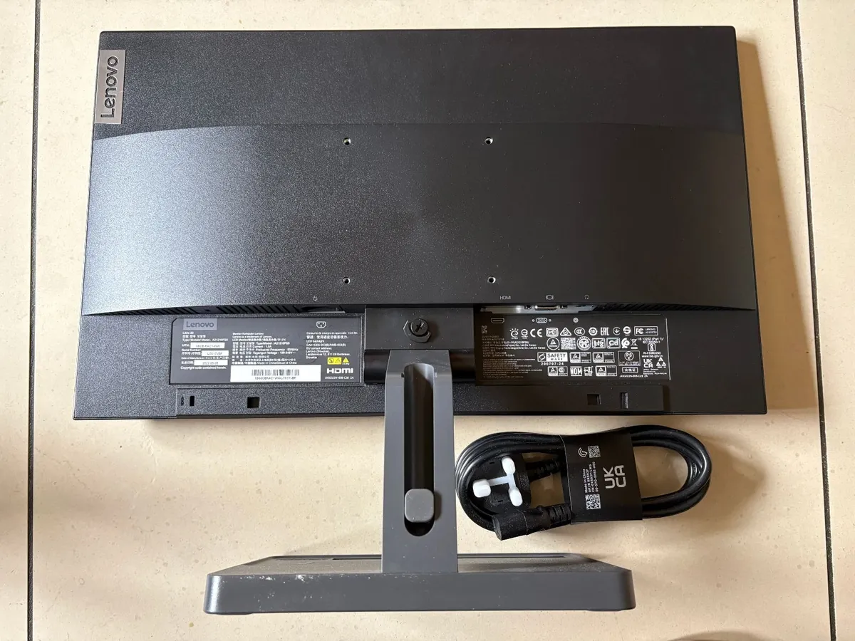 Lenovo Monitor - Image 4