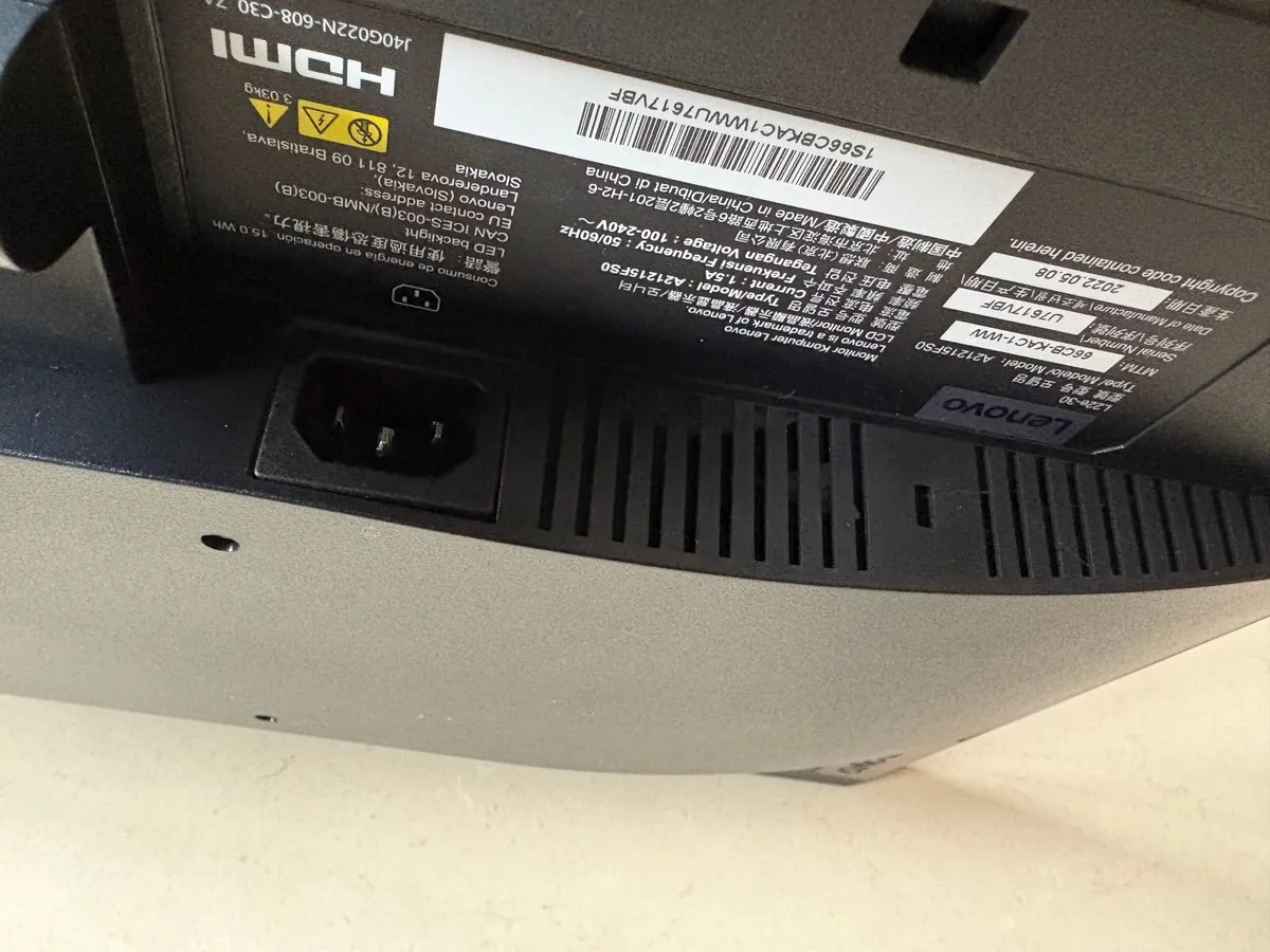 Lenovo Monitor - Image 2