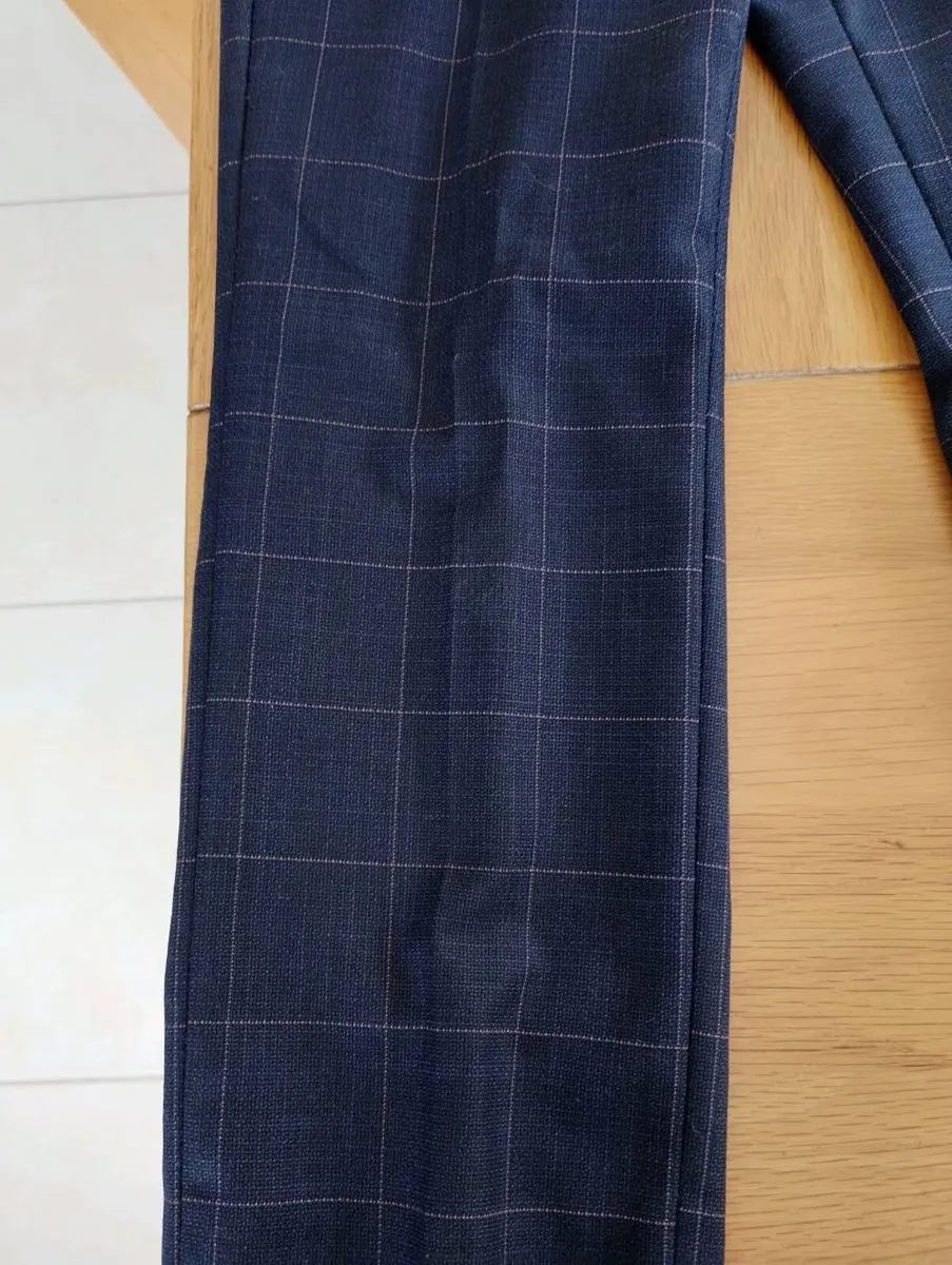 Boys communion suit - Image 4