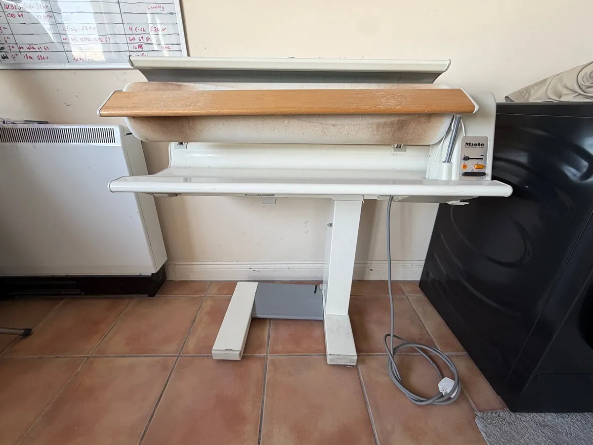 Miele B 865 rotary iron (ironer) - Image 1