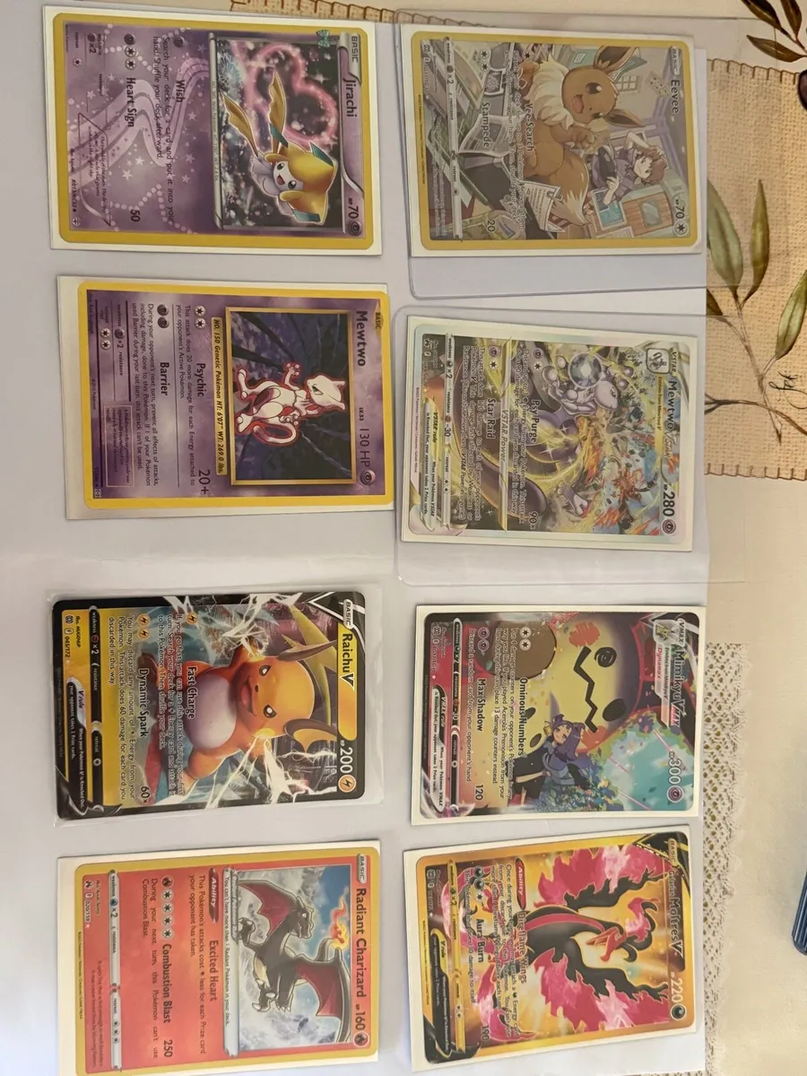 Pokémon cards - Image 1