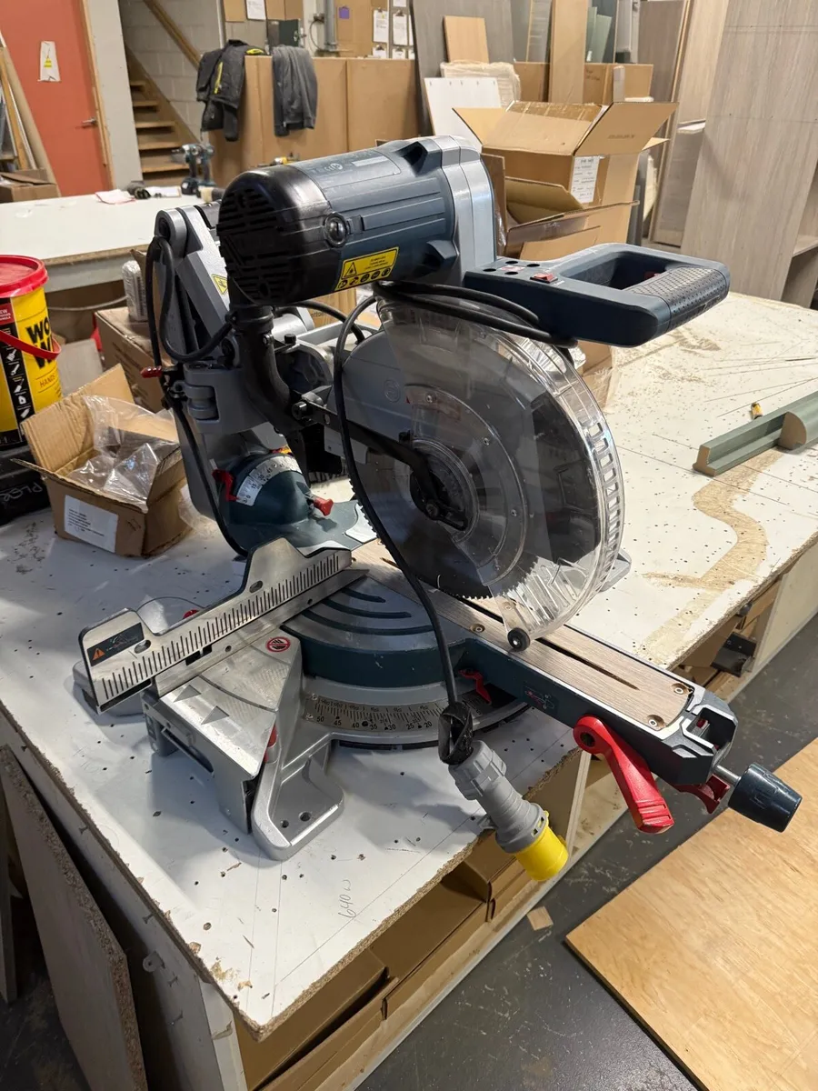 Bosch gcm 12 gedl mitre saw. - Image 1