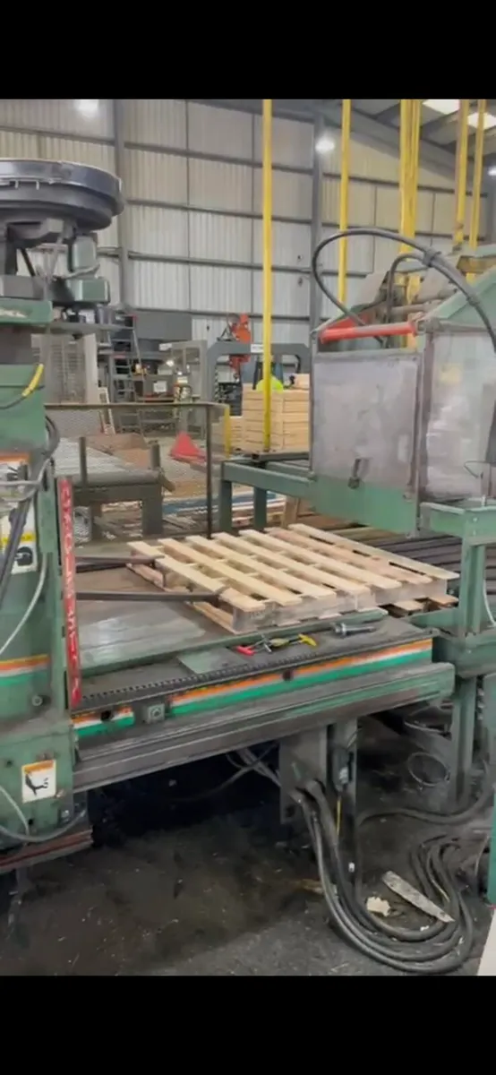 Viking 304 pallet making machine - Image 4
