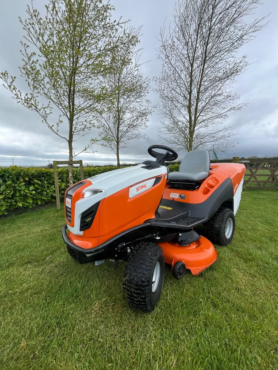 Stihl RT5112Z lawnmower - Image 1