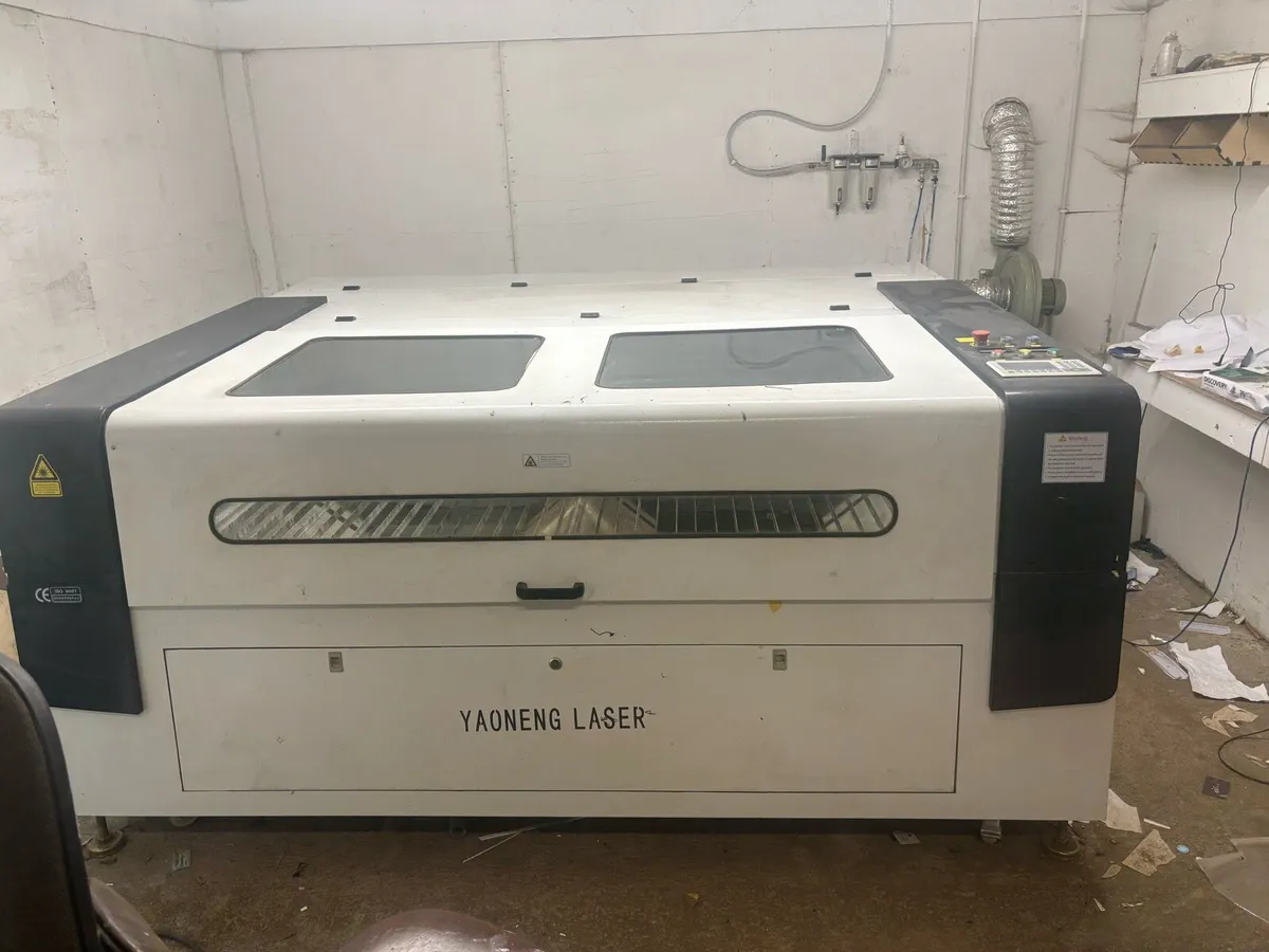 Co2 dual head laser - Image 1