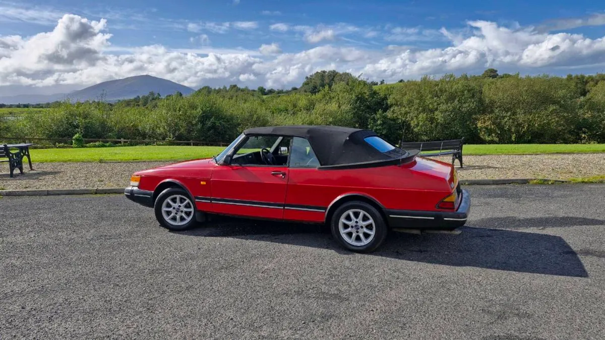 SAAB 900i manual - Image 3