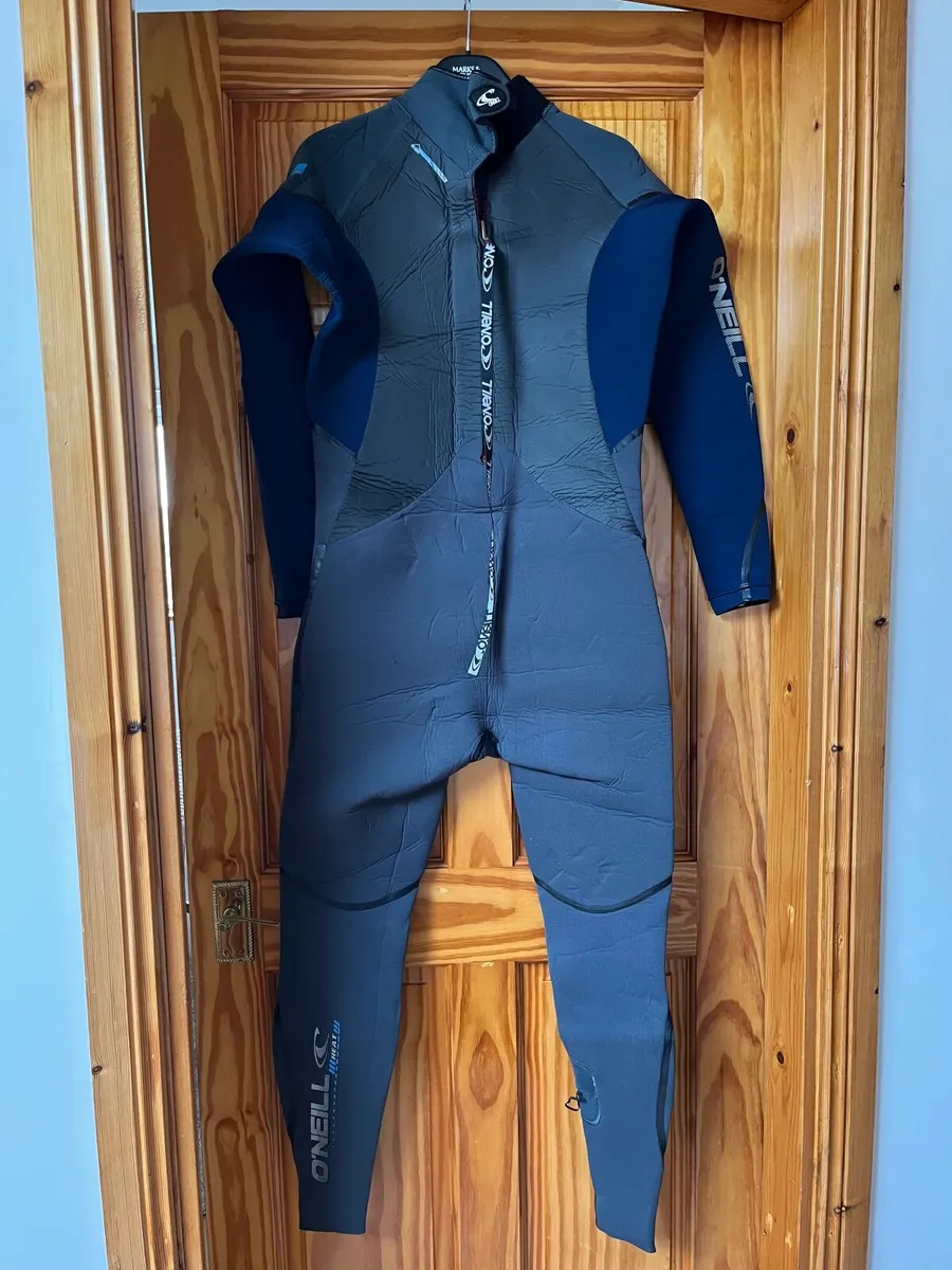 O’Neill HEAT Wetsuit size L - Image 1