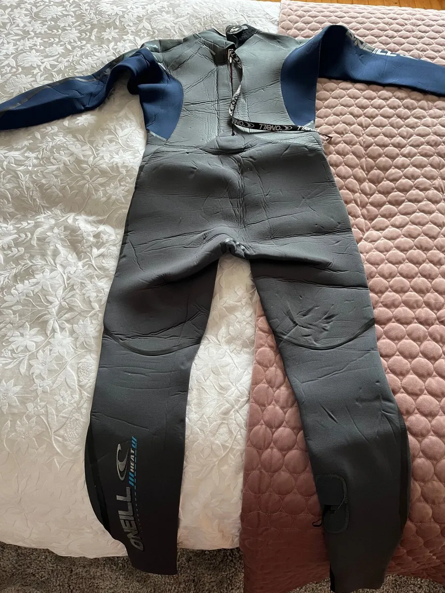 O’Neill HEAT Wetsuit size L - Image 3