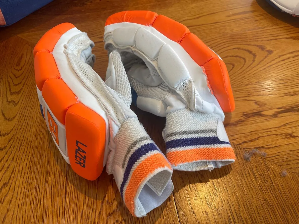 Youth Cricket Kit - Image 4