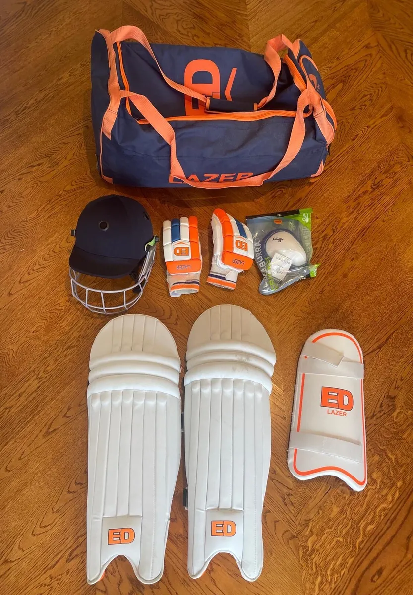 Youth Cricket Kit - Image 1