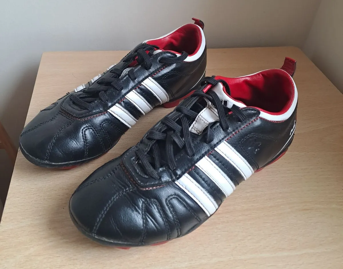 football shoes - Image 1