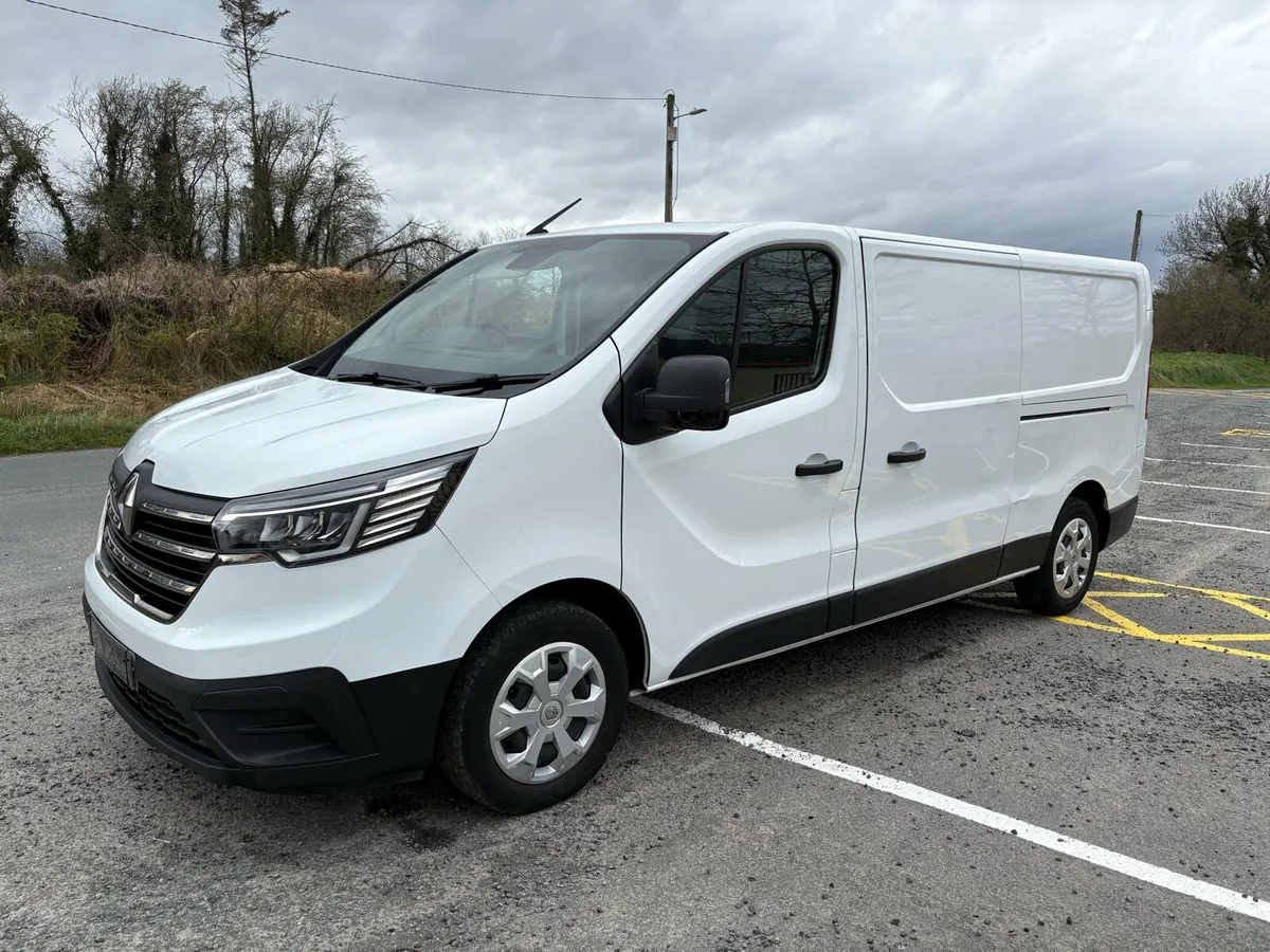 2023 (232) RENAULT TRAFIC 2.0 LL30 - Image 4