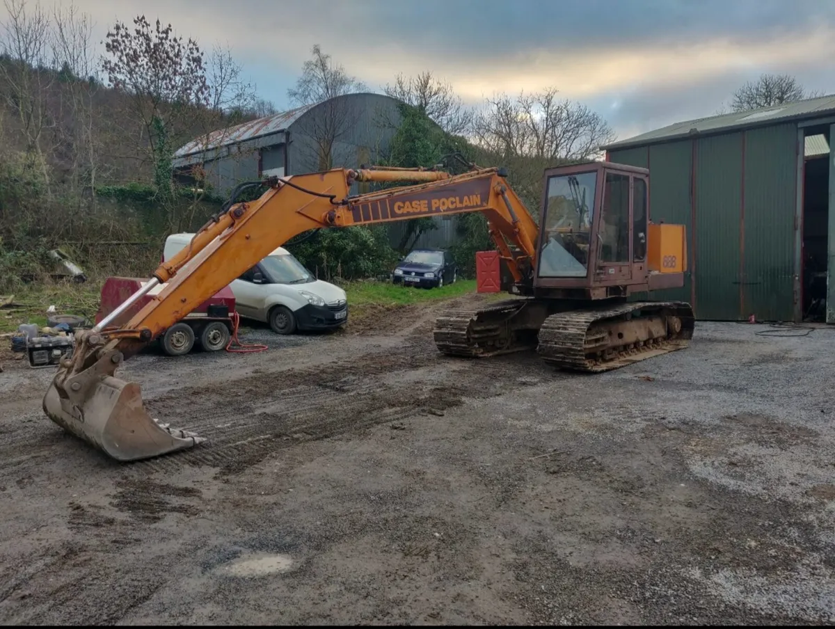Case 688 Excavator 12 tonne - Image 1