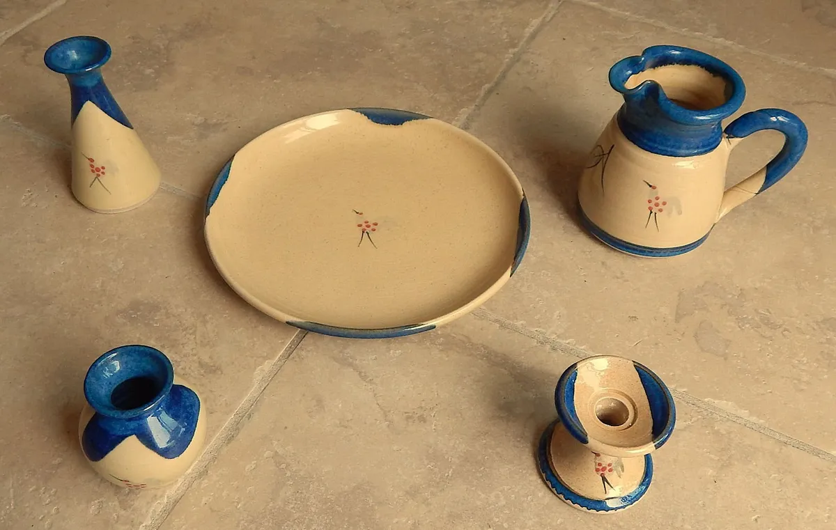 Selection of 5 Mucros Pottery Pieces - Image 2