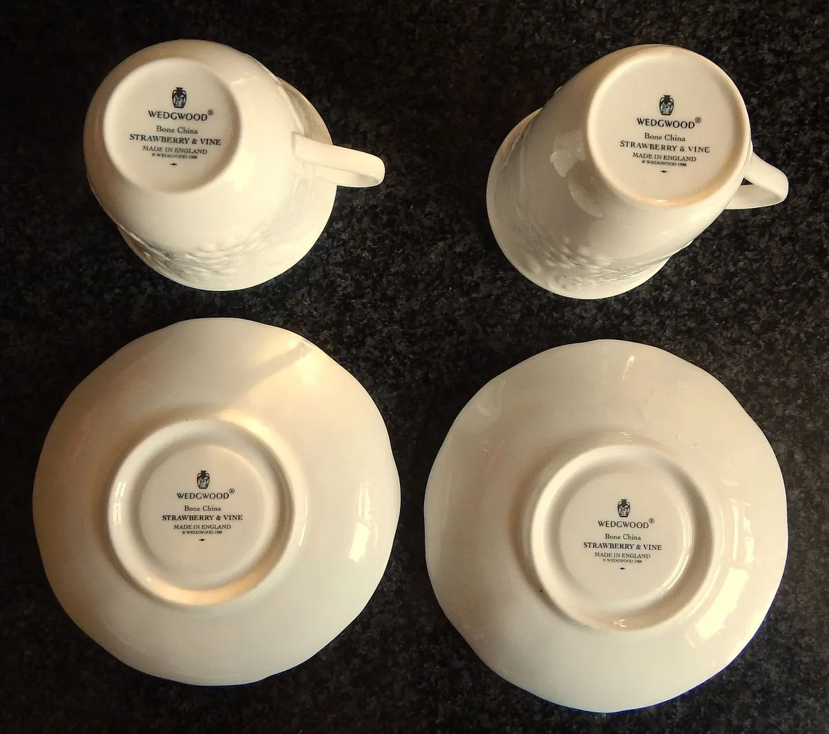 14 Pieces Wedgwood Bone China Strawberry & Vine - Image 4