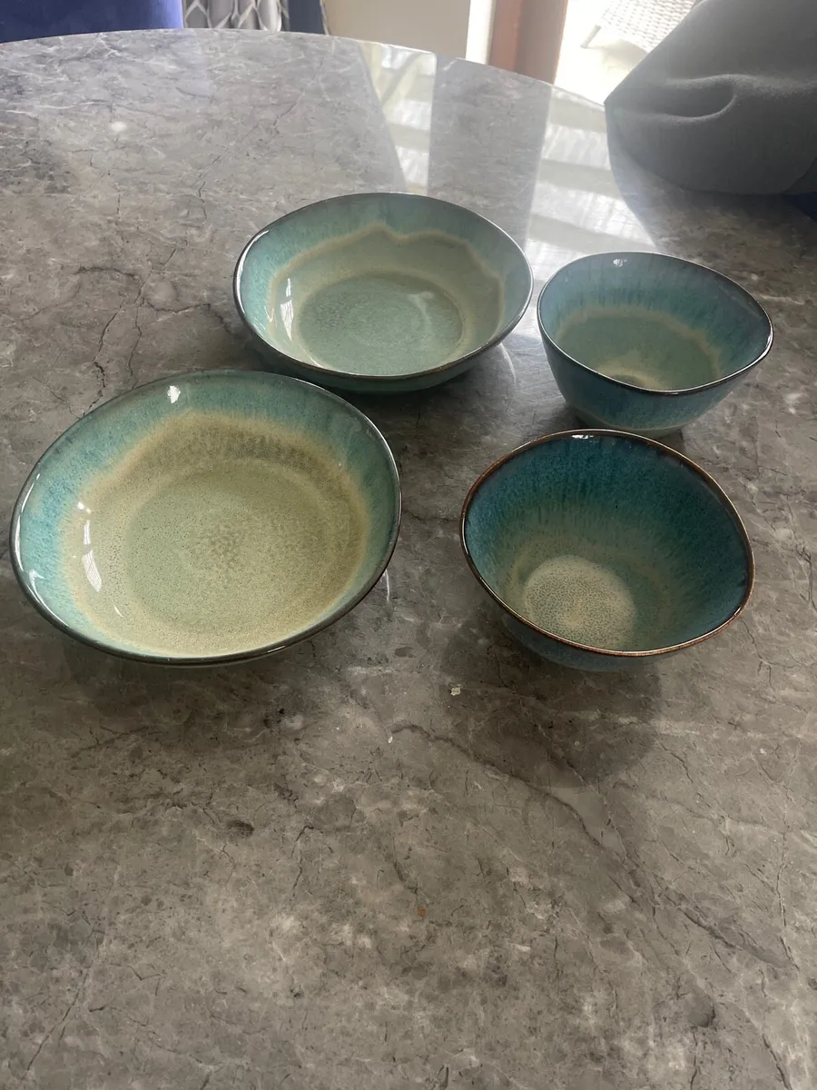 4 Helen James Bowls - Image 1