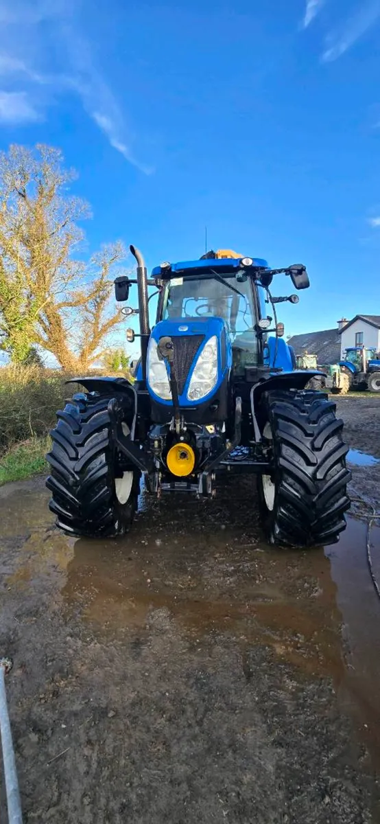 New Holland T7210 Auto command - Image 2