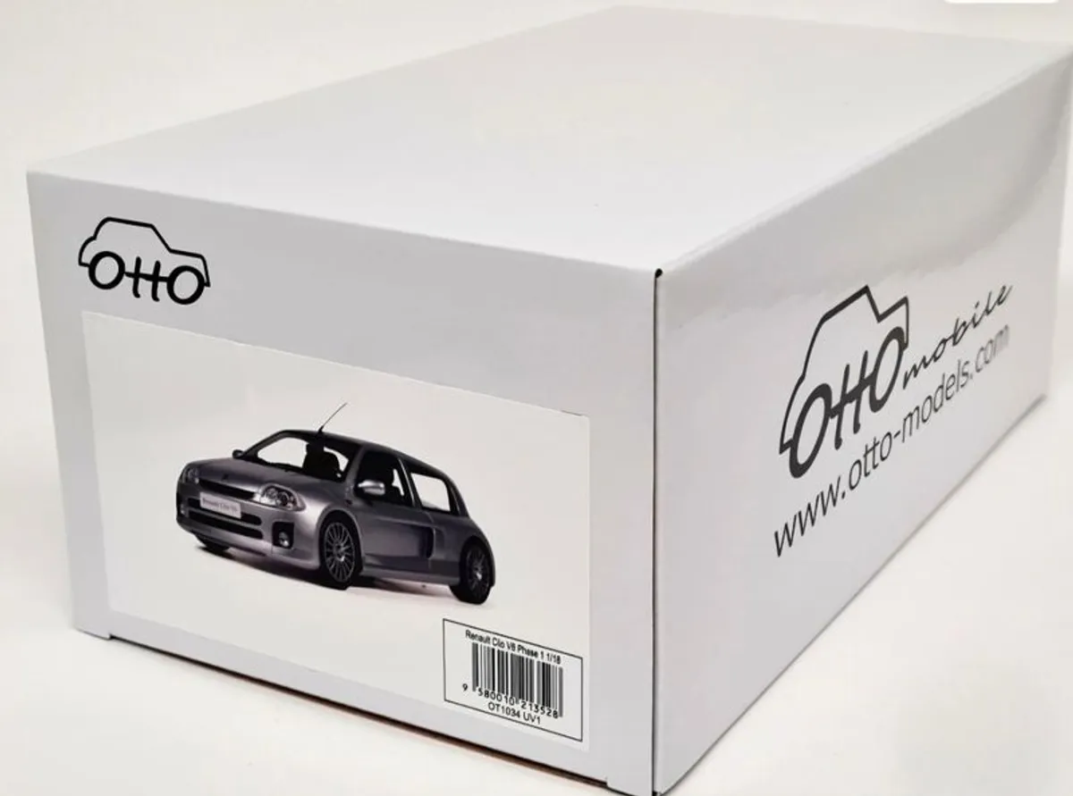 Renault Clio V6 Phase 1 2001 - 1/18 - NEW in BOX - Image 4
