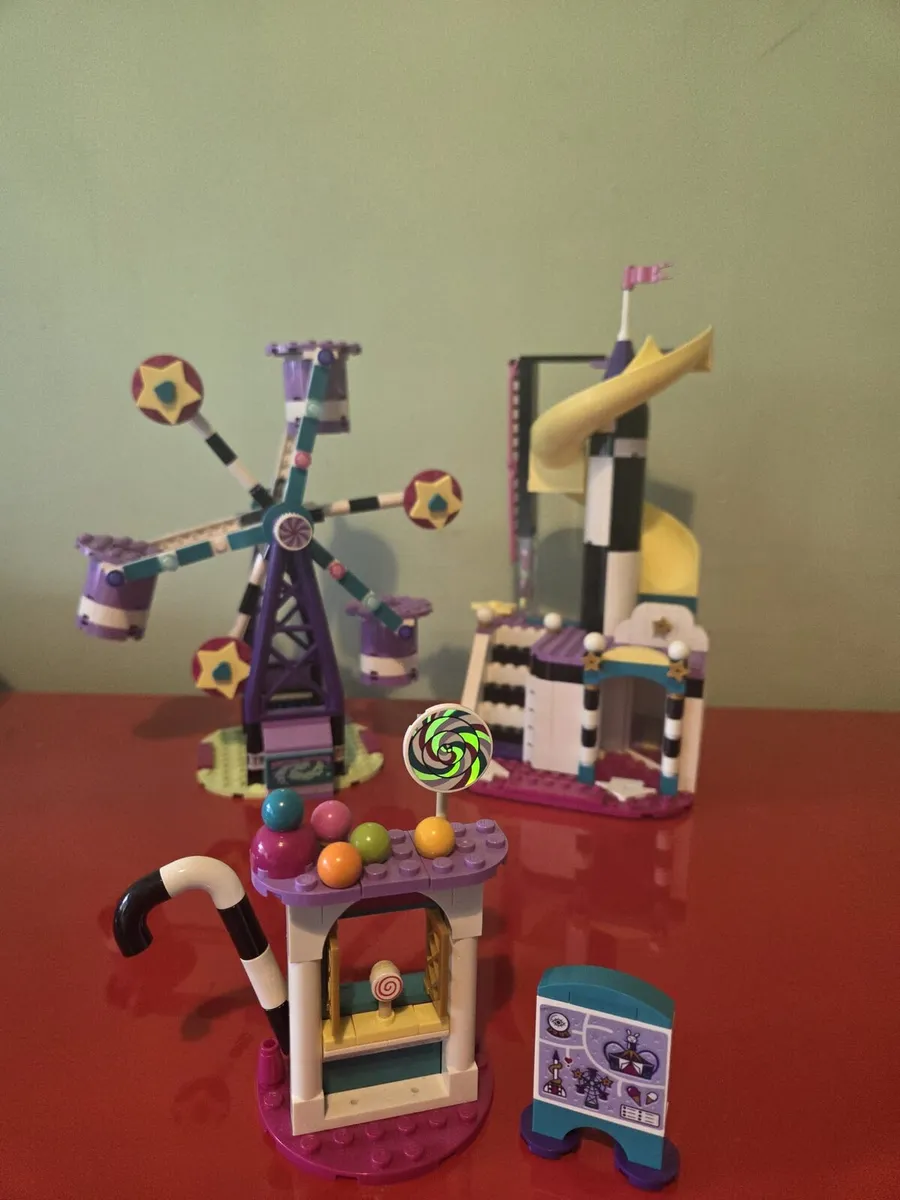 A lego friends amusement park set - Image 2