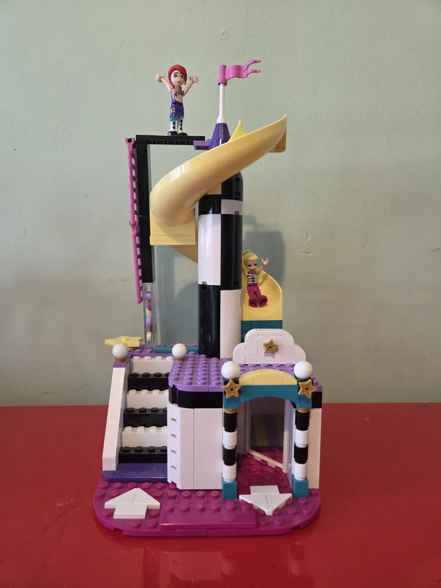 A lego friends amusement park set - Image 3