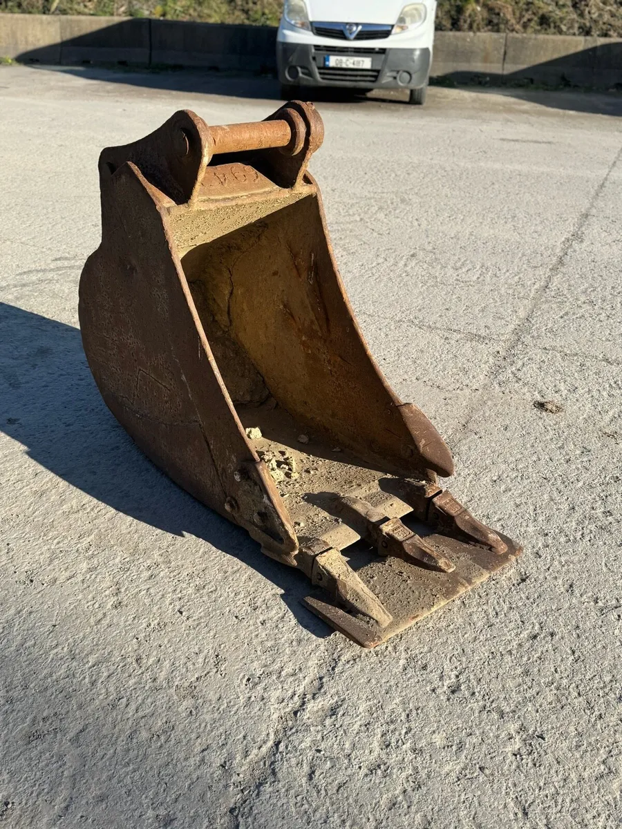 22” Bucket 65mm pins - Image 2