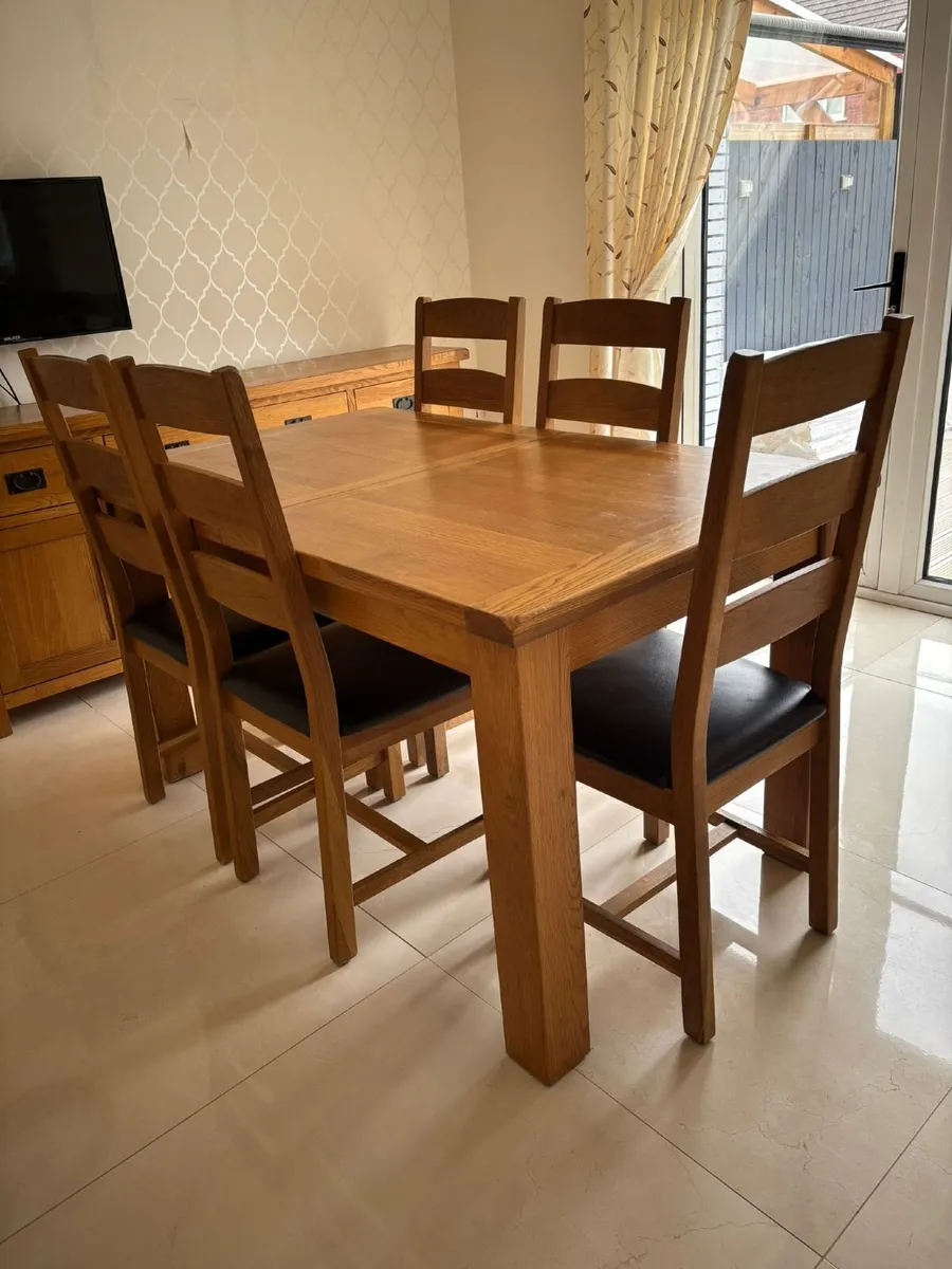 Dinner table with 6 chairs and chest drawer - Image 1