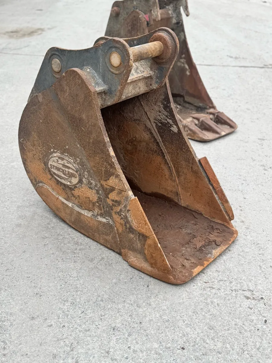 24” Strickland Bucket 65mm Pins - Image 2