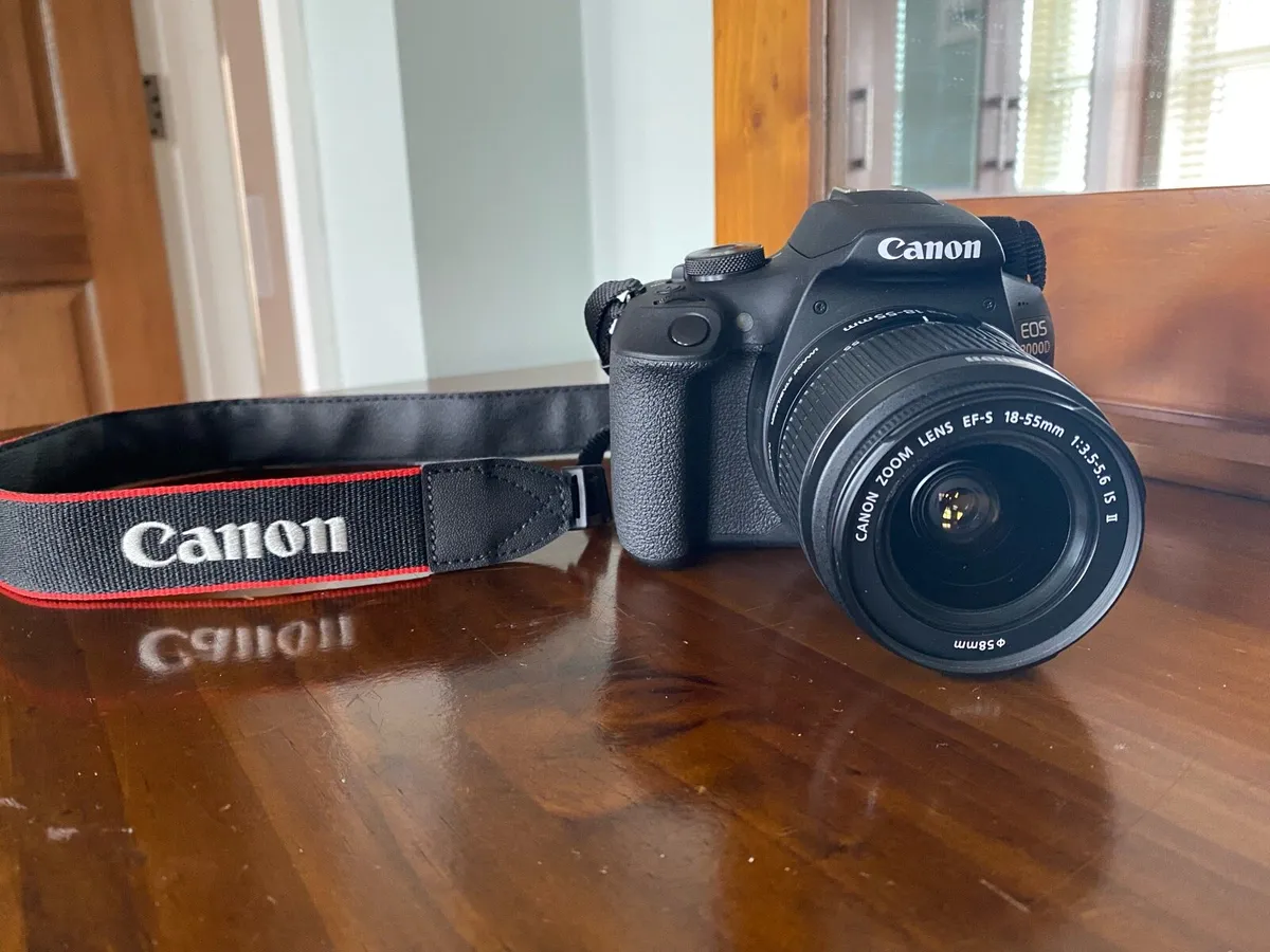 Canon EOS 2000D DSLR Camera and EF-S 18-55mm lens - Image 4