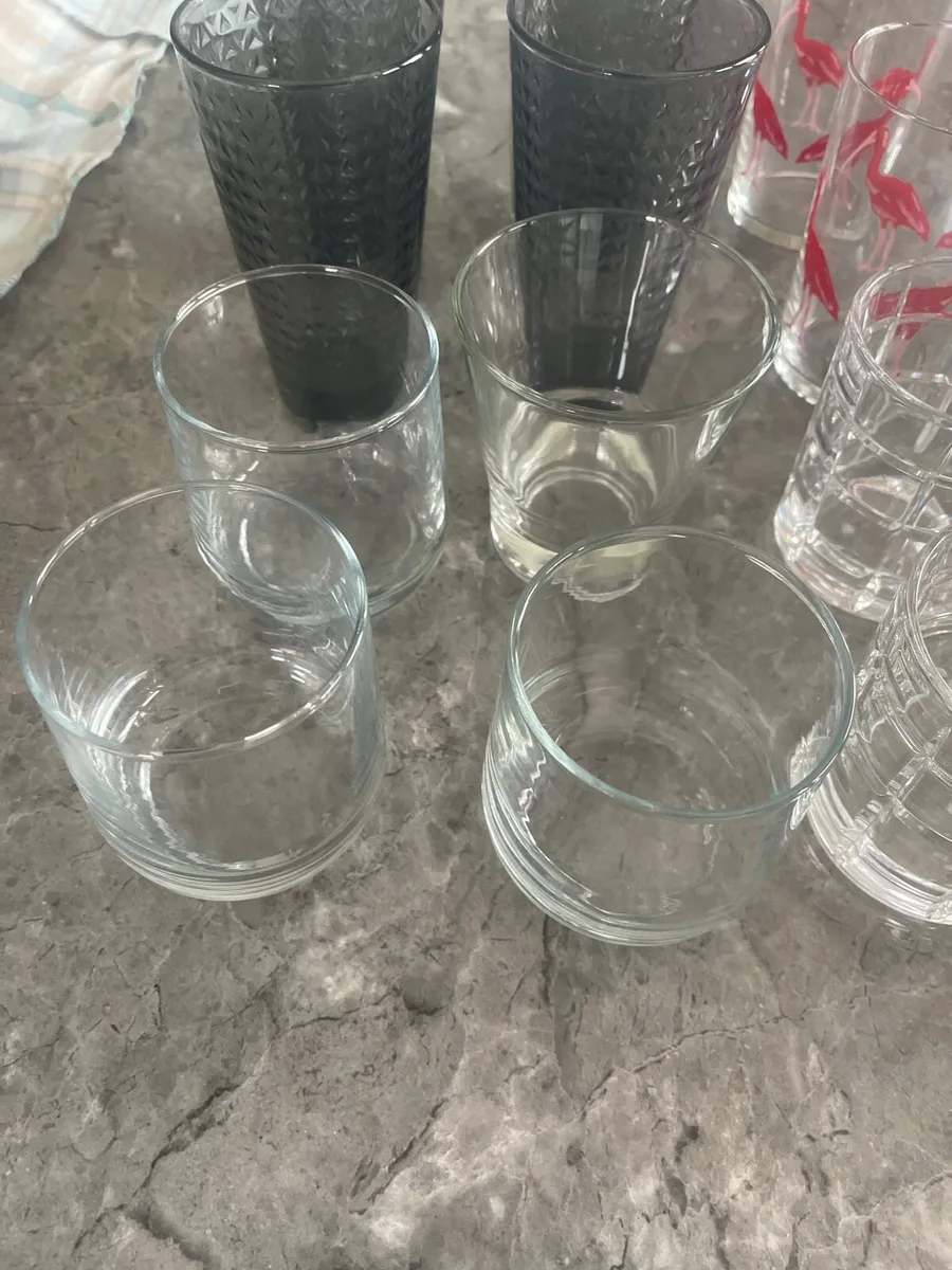 Selection of 17 glasses - Image 2