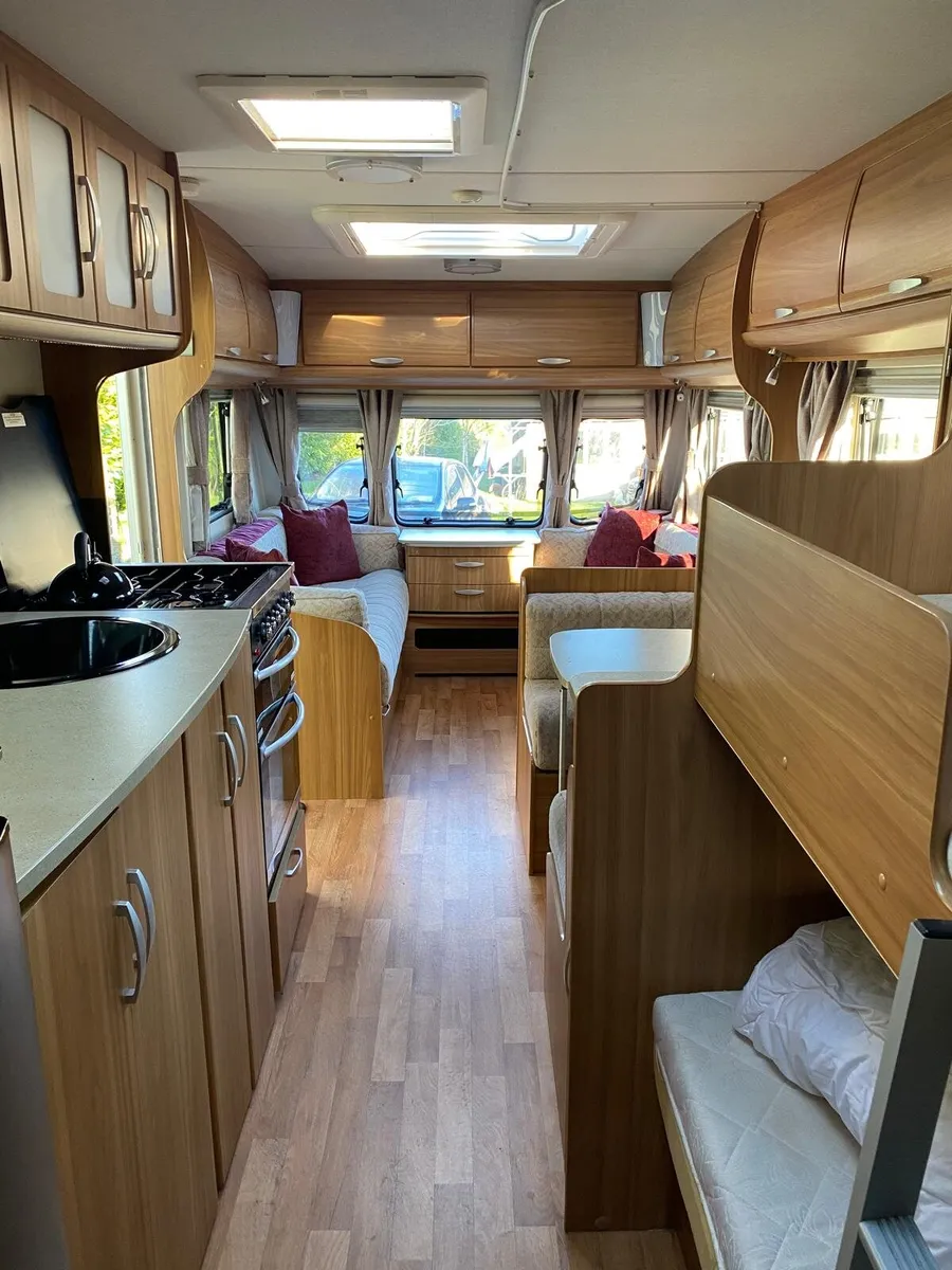 Lunar Delta Caravan 5/6 Berth - Image 2