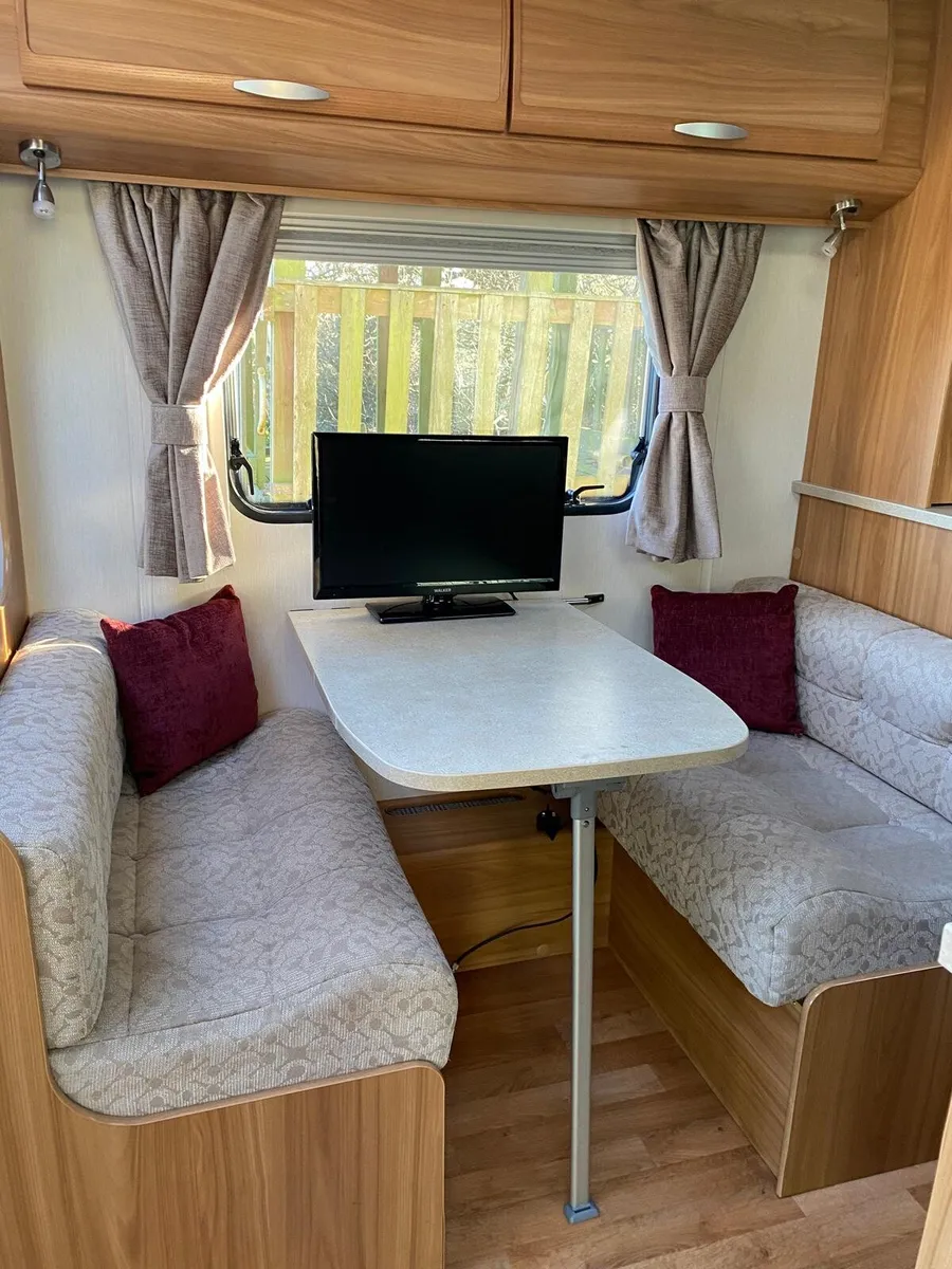 Lunar Delta Caravan 5/6 Berth - Image 4