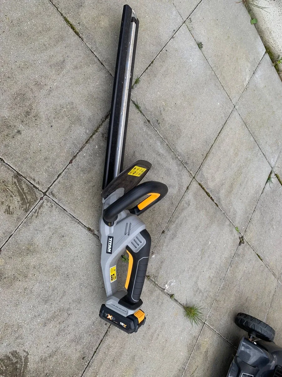 Titan hedge trimmer - Image 3