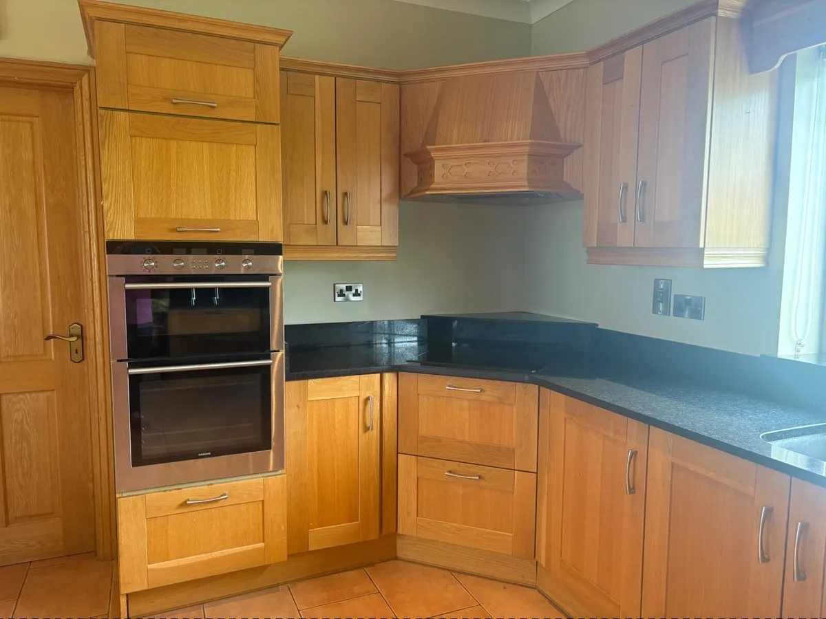 Kitchen units - Image 3