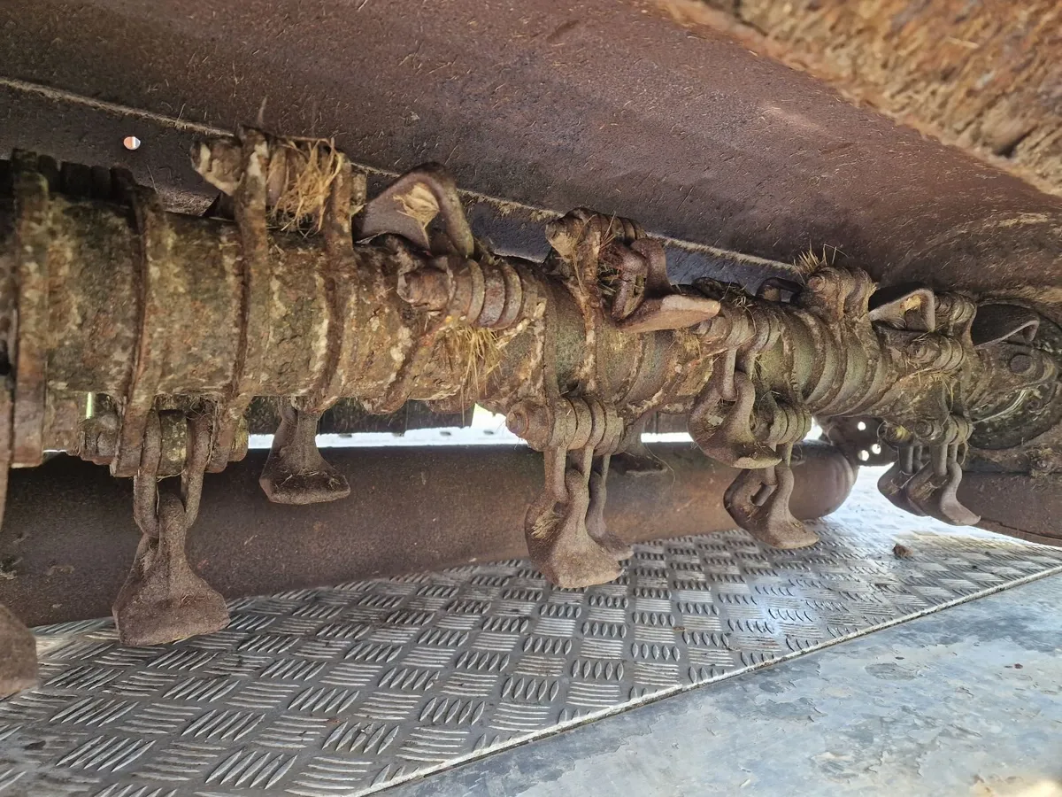 Twose Mcconnell Tractor Hedgecutter Hedge Cutter - Image 3