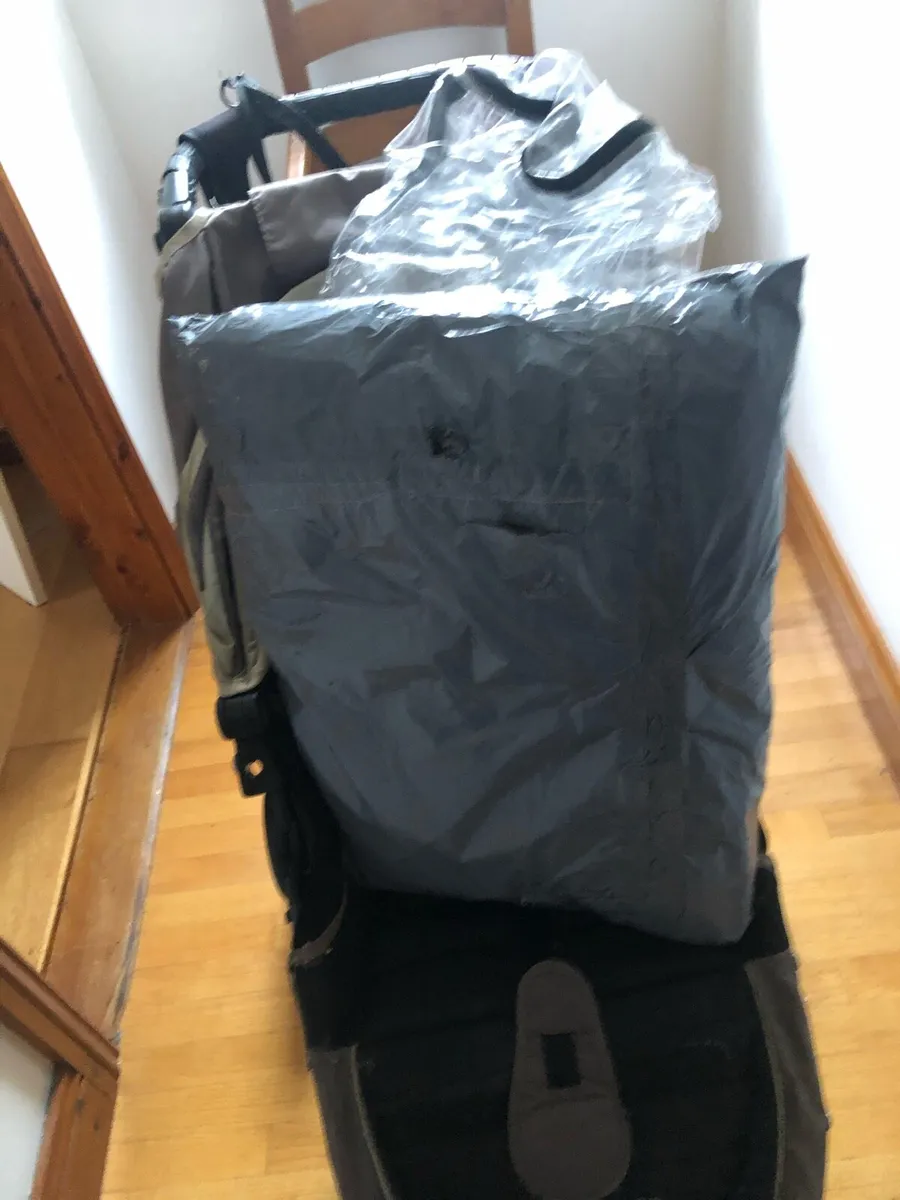 City select baby jogger three wheeler - Image 4