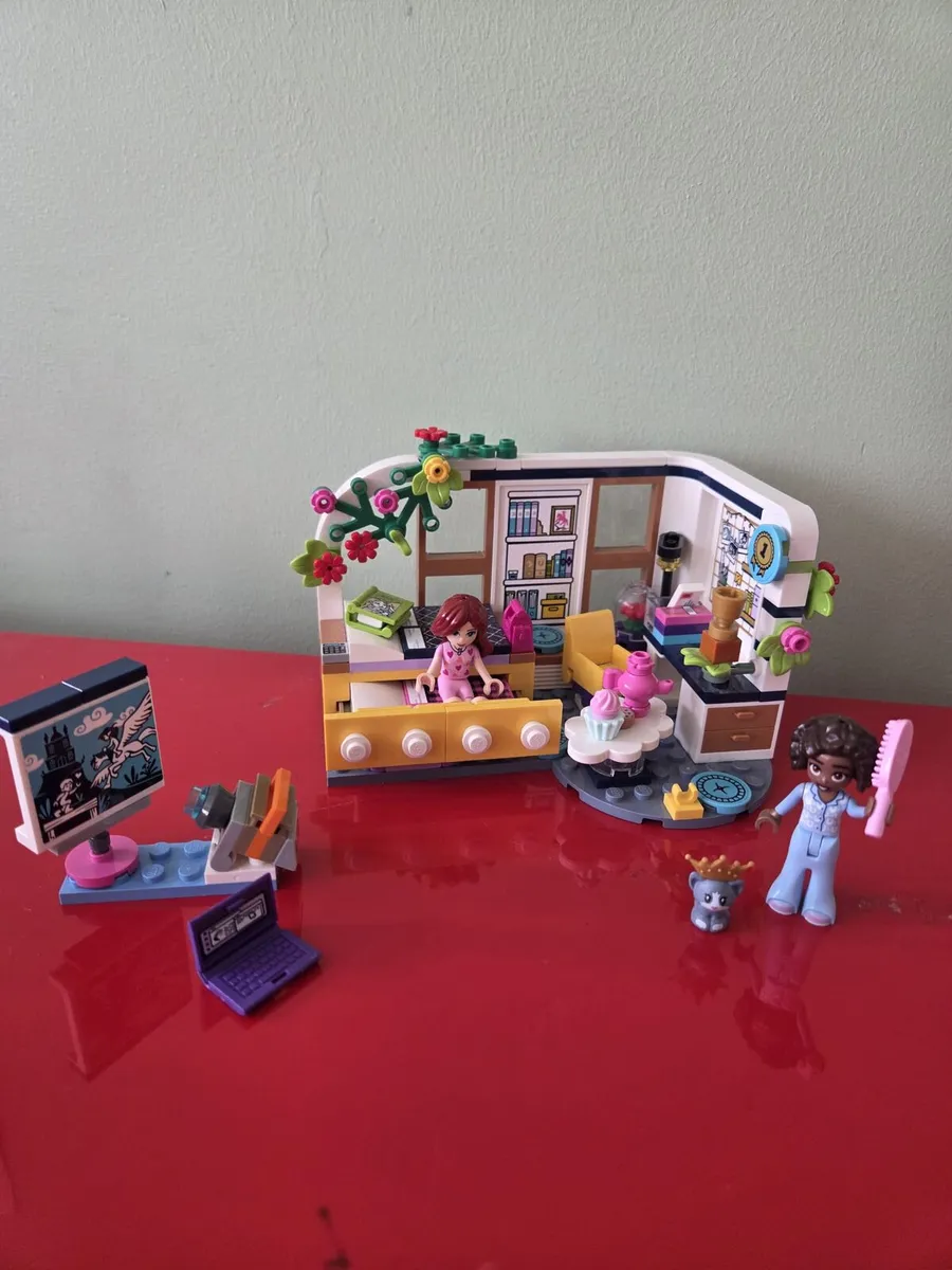 A lego friends apartment dorm room - Image 1