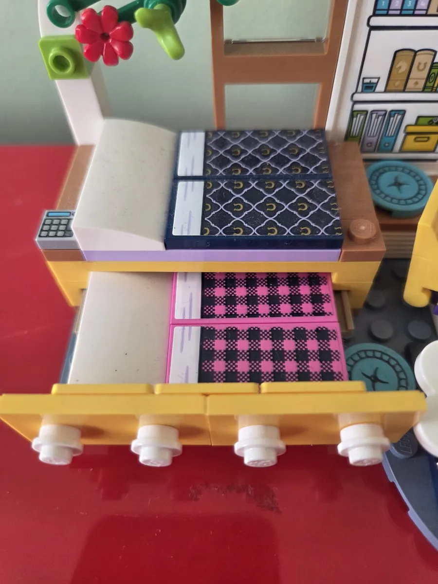 A lego friends apartment dorm room - Image 4
