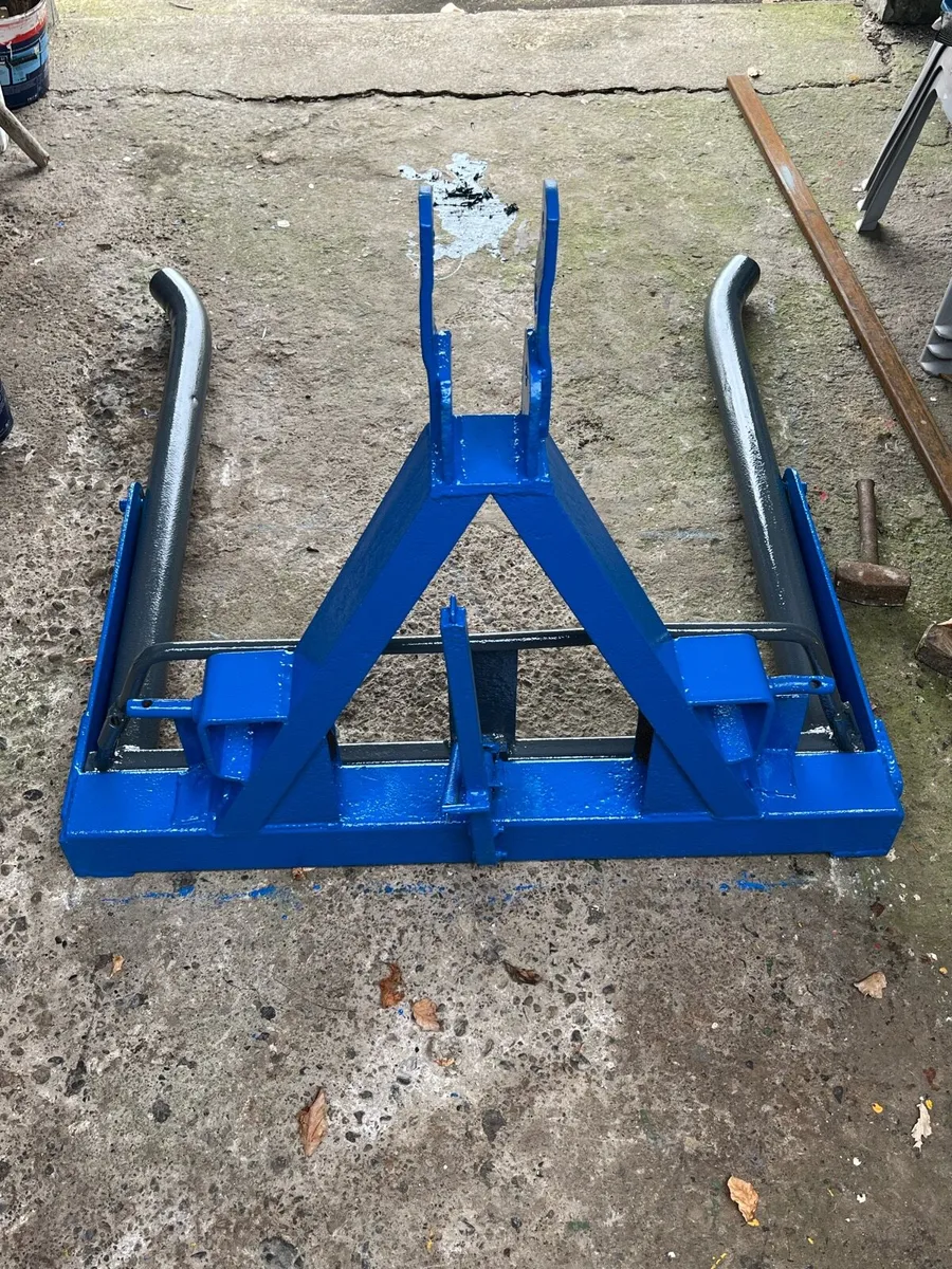 Bale handler - Image 1