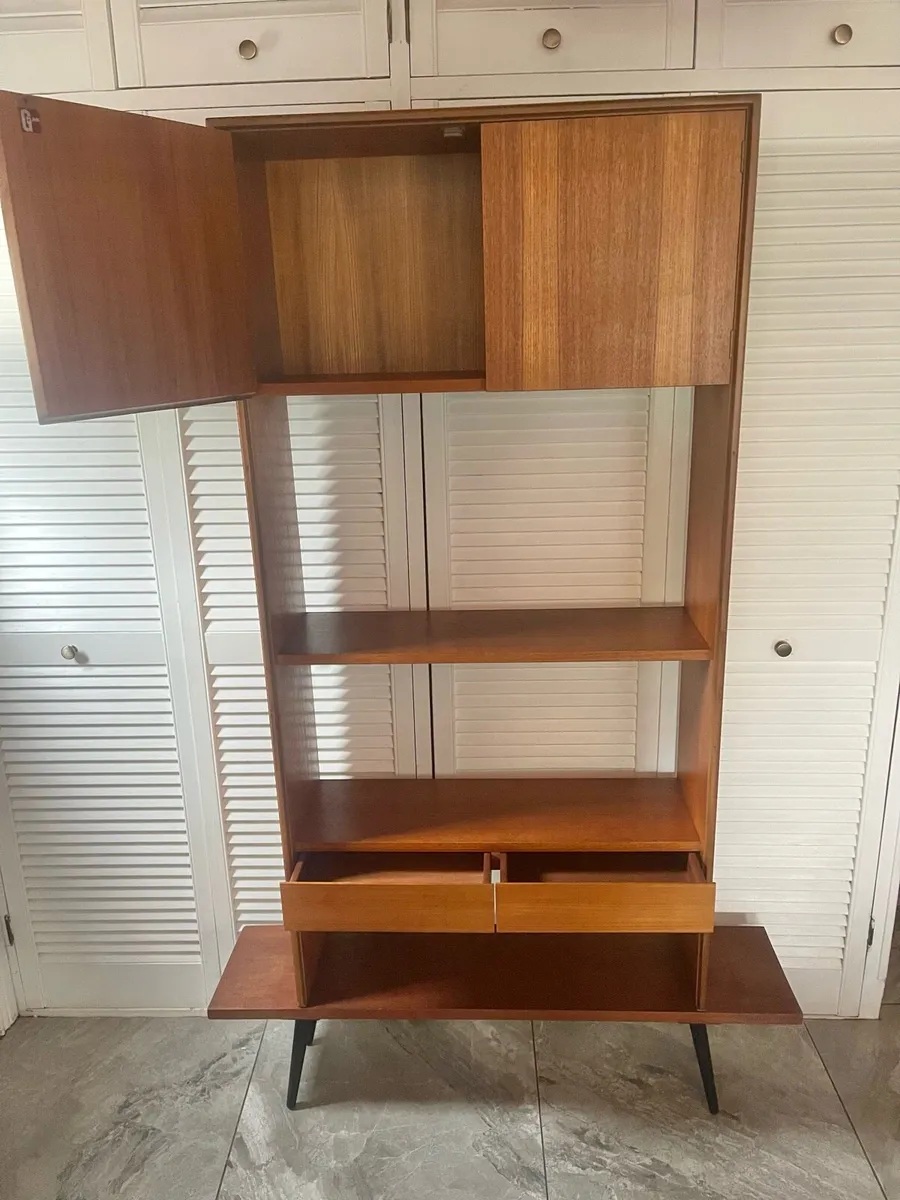 Mid century G Plan book & drinks - Image 2