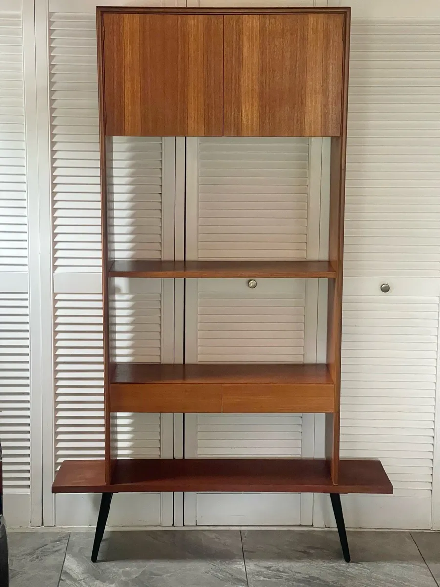 Mid century G Plan book & drinks - Image 3