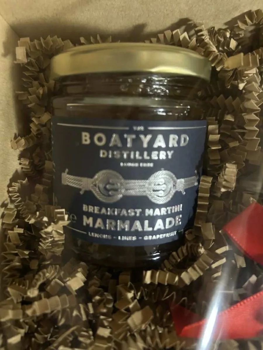 Luxury Cocktail Martini, Jelly & Marmalade Hamper - Image 4
