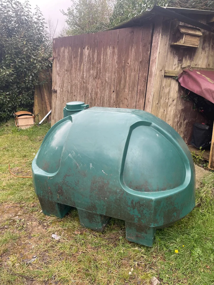Oil tank - Image 3