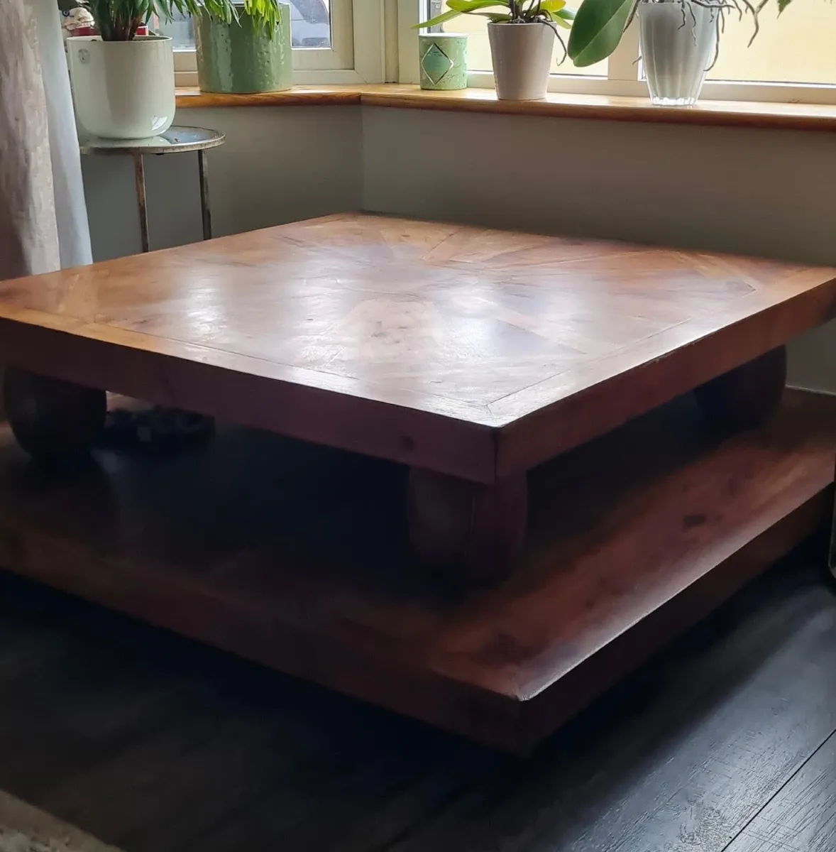 Hardwood square coffee table - Image 1